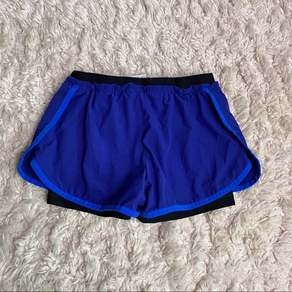 Nike running shorts - Picture 2 of 3